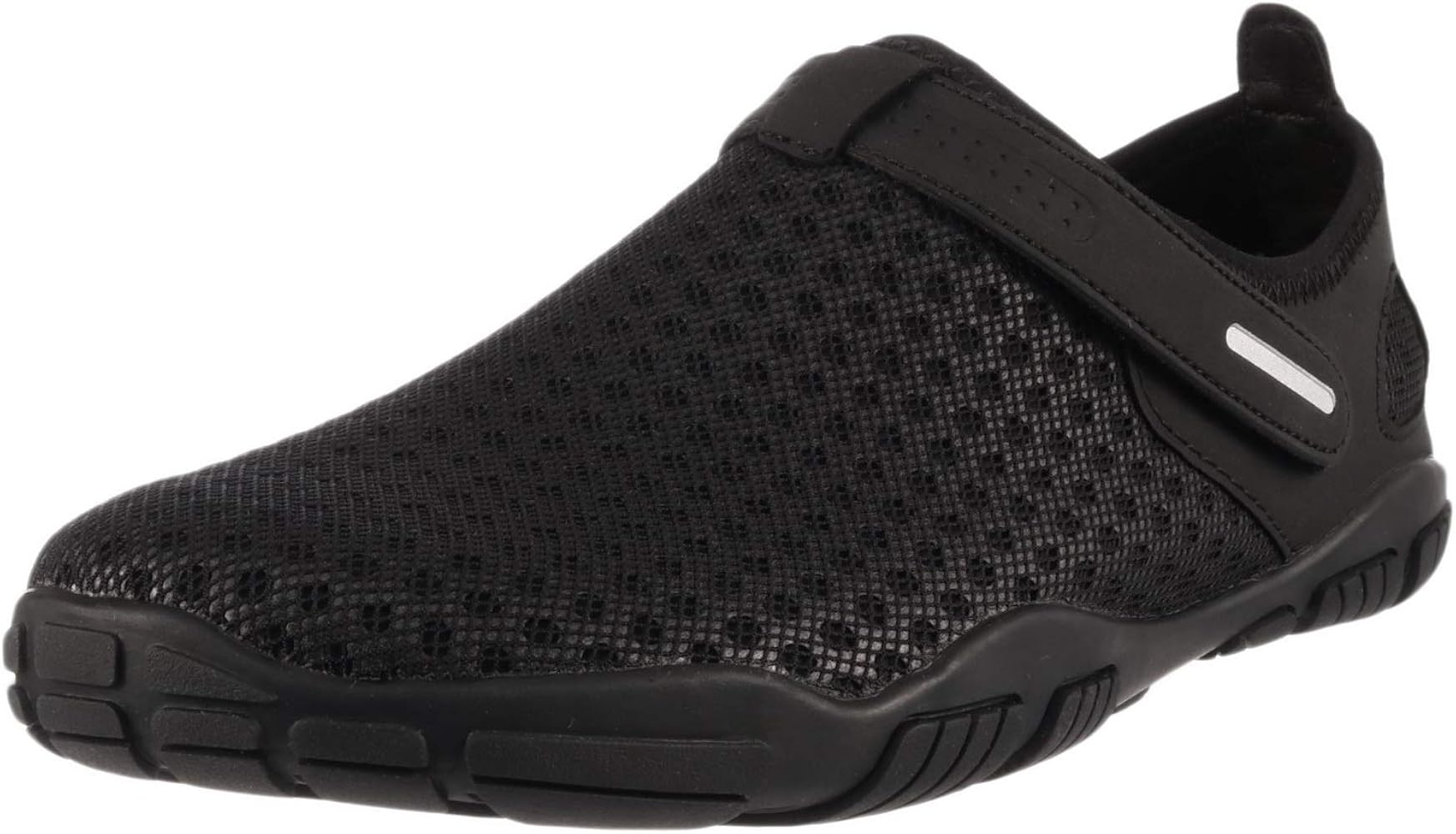 cross trainers with wide toe box