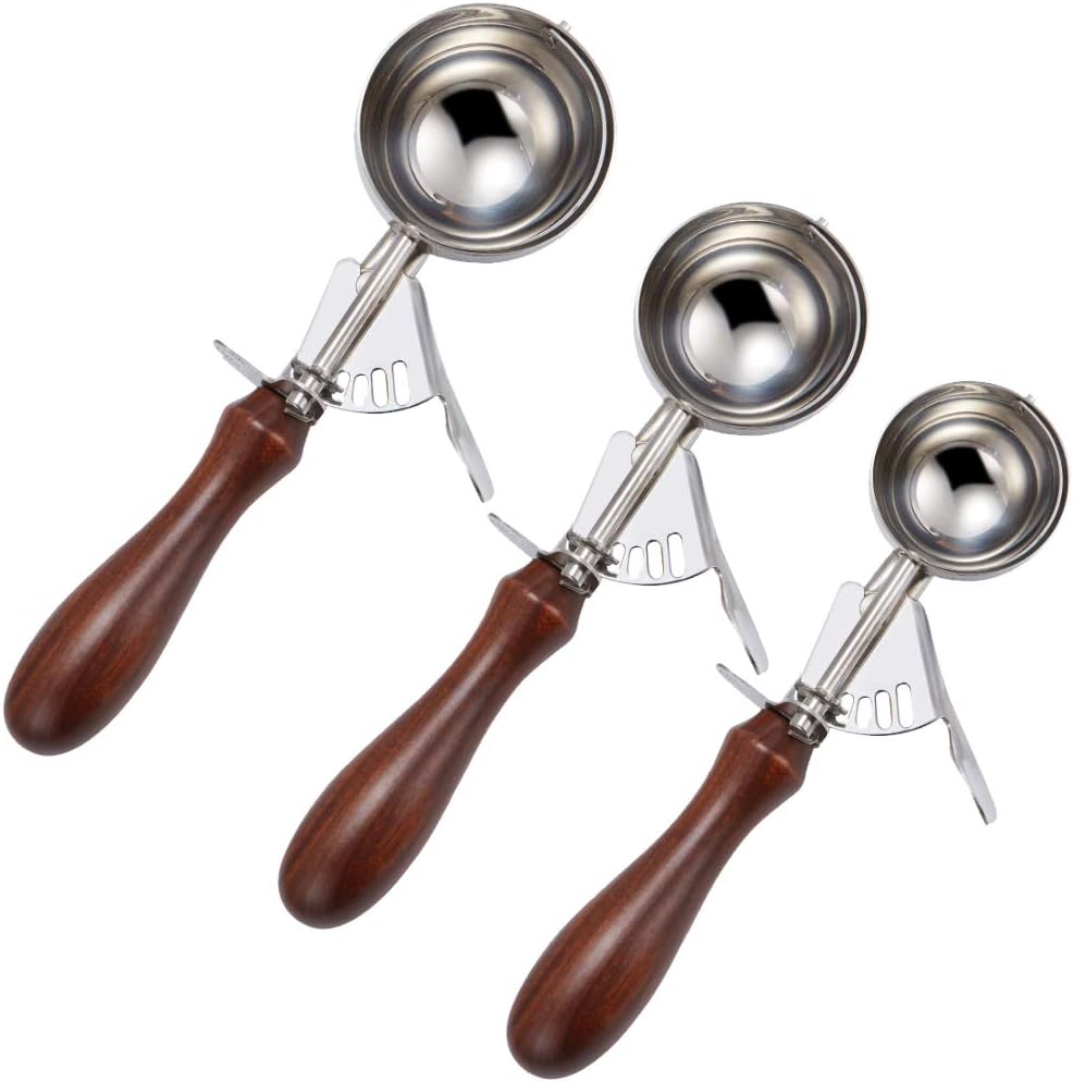Saebye Cookie Scoop Set. 3 Pcs Wooden Handle Cookie Scoops