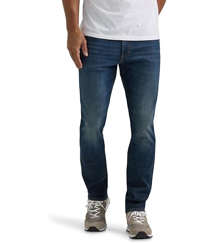 Lee Extreme Motion Straight Fit Tapered Leg Jean Maddox W42 L28 at