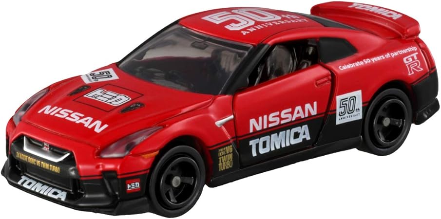 Amazon トミカ 日産 Gt R トミカ50周年記念仕様 Designed By Nissan ミニカー ダイキャストカー おもちゃ