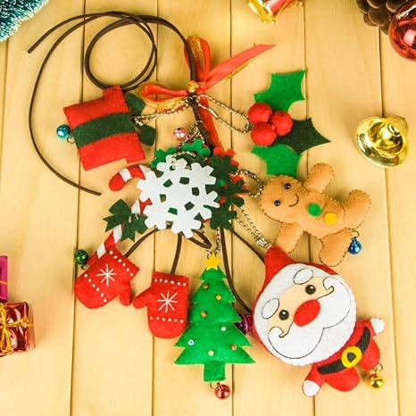 Amazon Co Jp Etopfashion 不織布 クリスマスデコレーションフェルト クリスマスツリー吊り飾り 手芸材料バッグ ガーランド 手作り 布装飾 クラフト素材キット Diy 工具 ガーデン