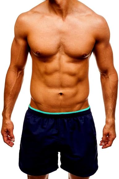 hombres musculosos en calzoncillos