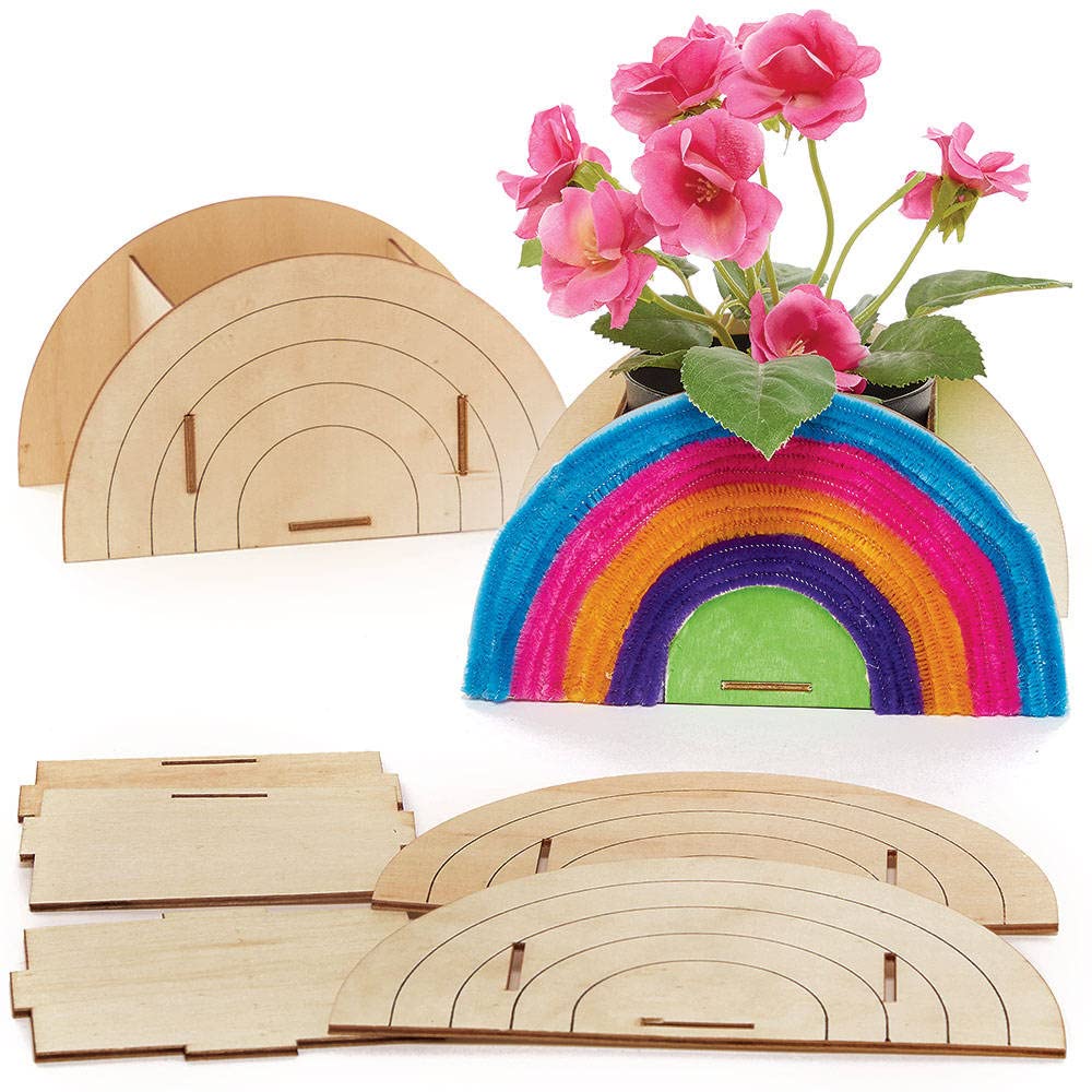 Baker Ross FC763 Rainbow Wooden Flowerpot Kits - Pack of 3, Craft Kits for Kids, Plant Pot Painting, Wood Crafts, Green