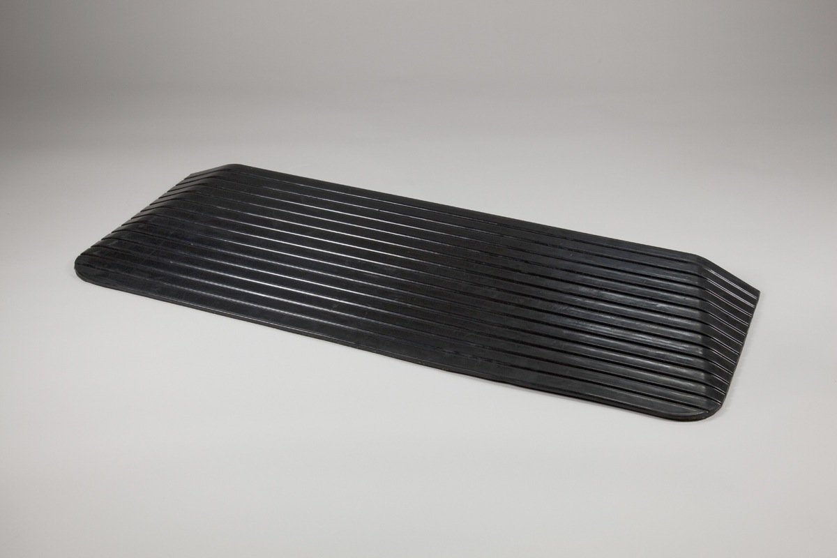 Rubber Threshold Ramp 3.5" High (900mm Wide 535mm deep) Amazon.co.uk