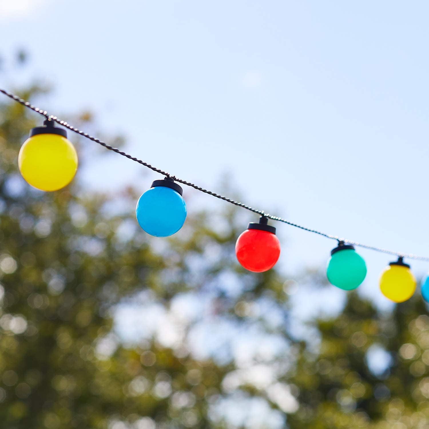 Lights4fun 30 LED, 7.25m Multicoloured Festoon Globe String Lights on Black Cable Plug in with Timer, Bedroom, Party, Wedding Decoration for Indoor Outdoor Use