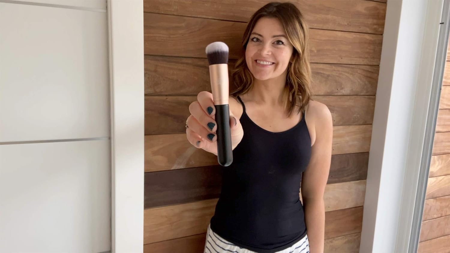 Bronze Tan Face Tanning Brush and Kabuki Brush for Sunless Tanner - Easily Apply Self Tanner to Face and Hard to Blend Areas with this Face Self Tan Applicator - Self Tanning Face Brush: Beauty