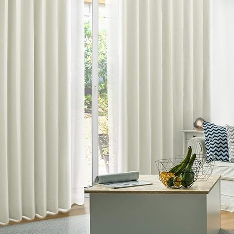 Amazon パーフェクトスペースカーテン館 カーテン 遮光カーテン 日本製 形状記憶付き 1級遮光カーテン 幅 100cm 丈 135cm 2枚組 防炎 保温 遮熱 ウォッシャブル ブリリアント ミルクホワイト カーテン オンライン通販