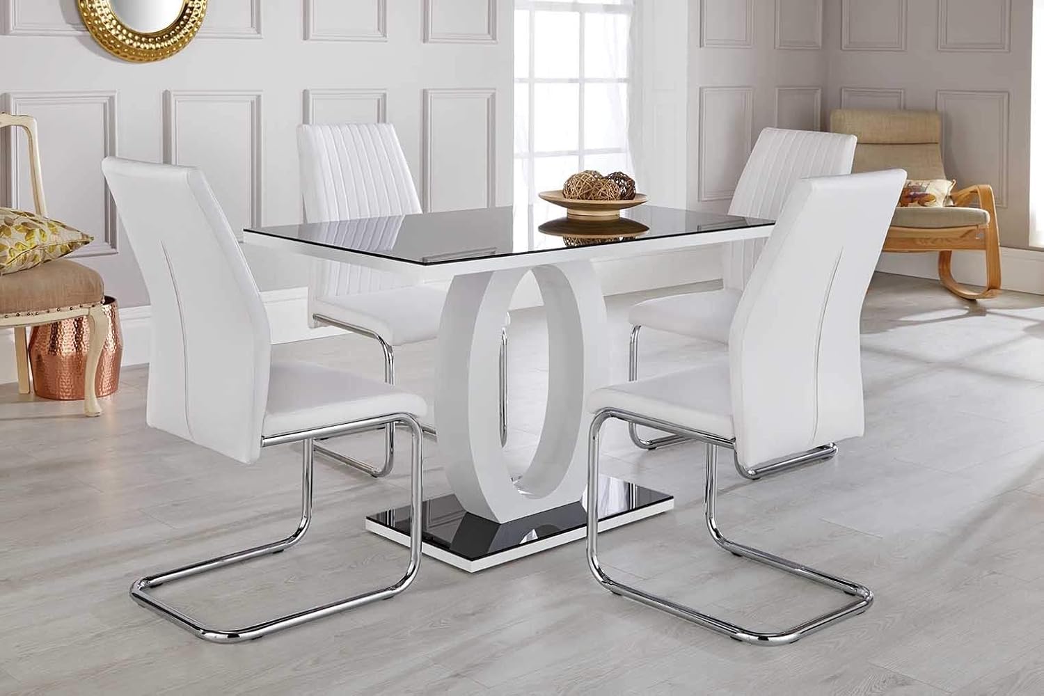Furniturebox UK Giovani Black/White High Gloss Glass Dining Table Set