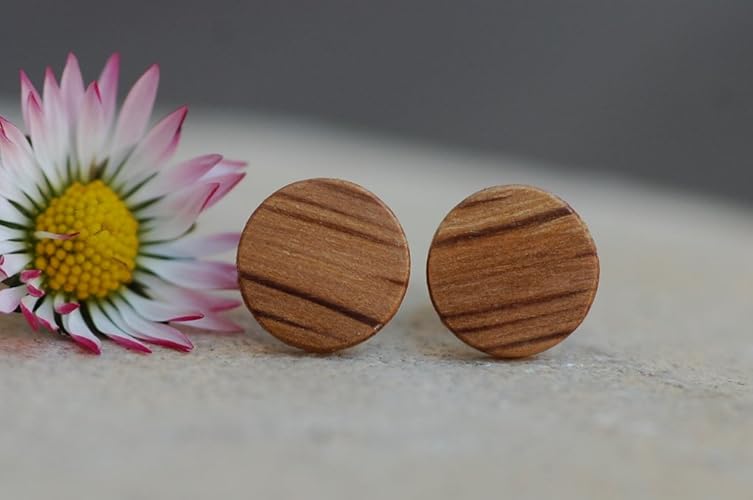 Holzohrstecker aus Eiche handgemacht // 8 mm // Holzohrringe // Ohrstecker Holz // Holz Ohrstecker // Ohrringe Holz // Holzsc