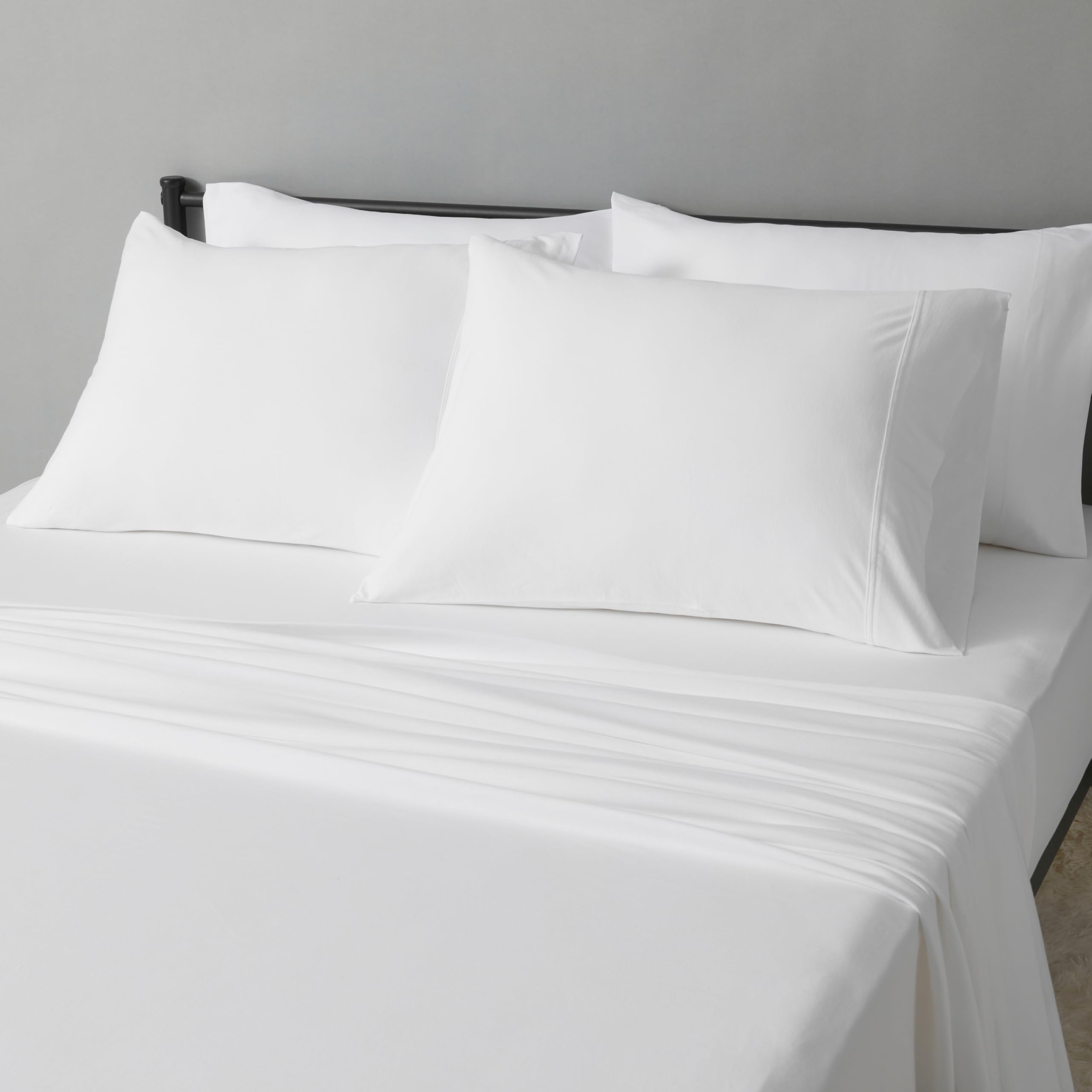 Amazon Basics 100% Cotton Jersey Bed Sheet Set, Queen, White, Solid