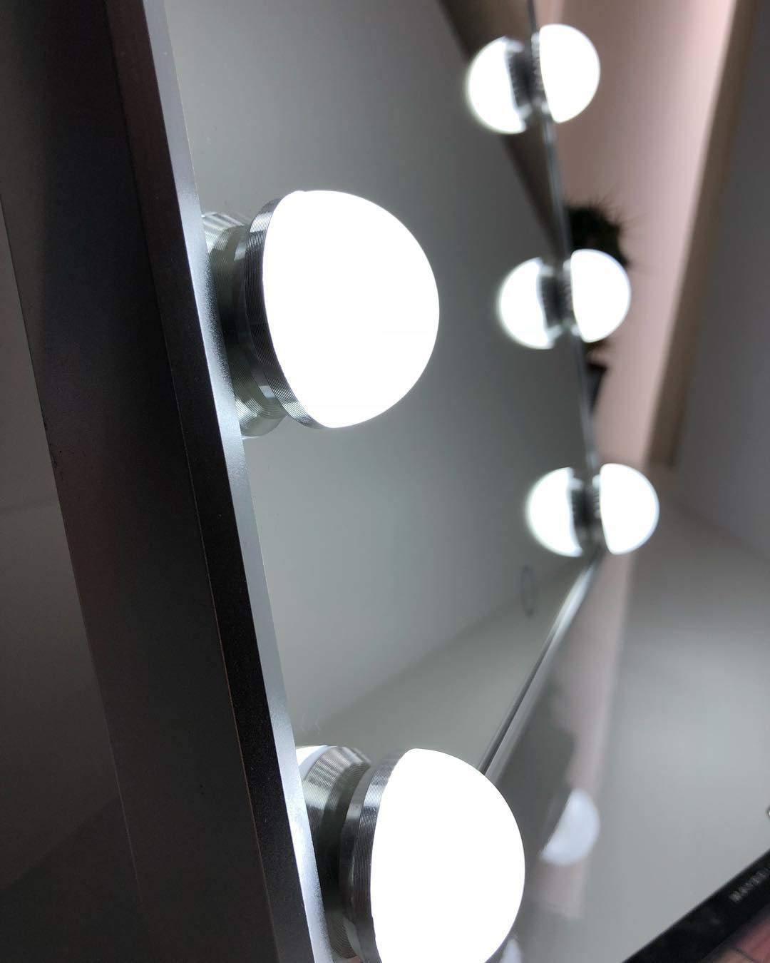 Hollywood Lighted Vanity Makeup Mirror,Light-up Professional Mirror with storage,Multiple Color Modes, Large Cosmetic Mirror with 12 Dimmable Bulbs for Dressing Table