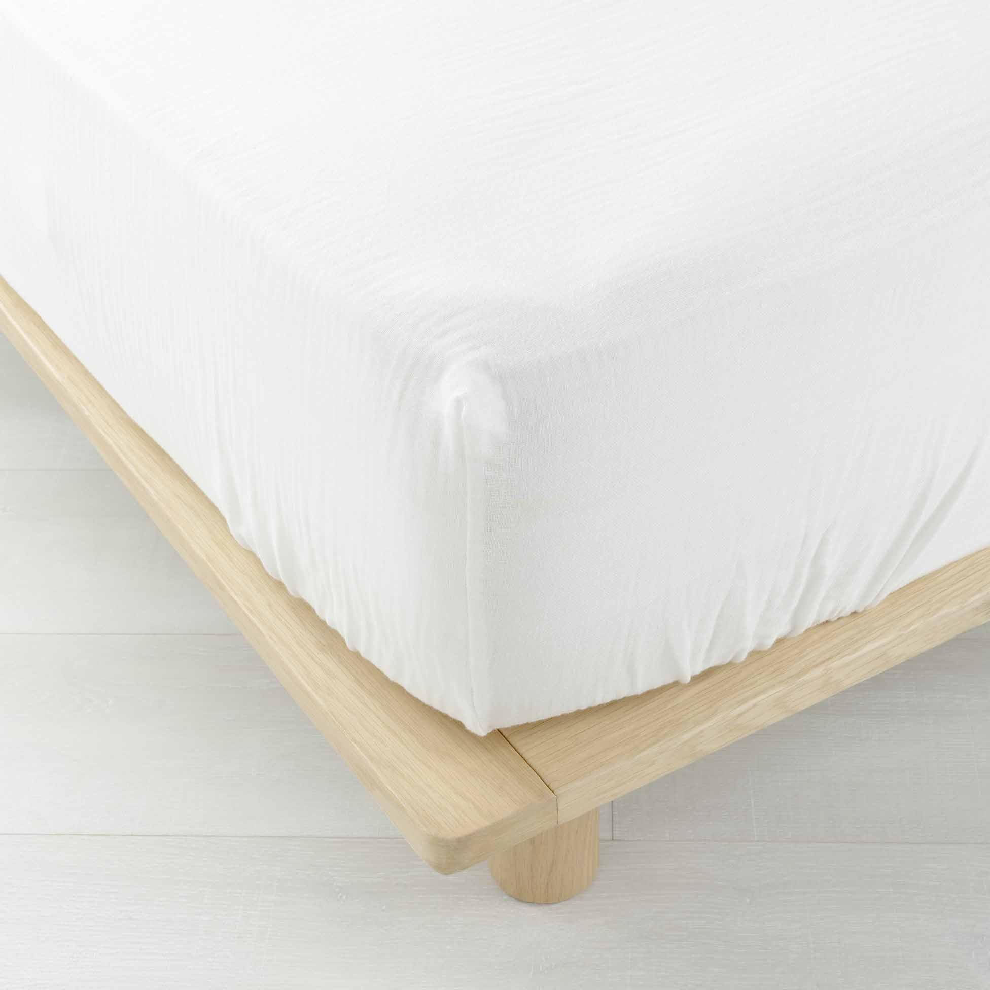 Douceur d'Intérieur, Fitted Sheet (140 x 190 cm) Angelia White, Cotton Gauze