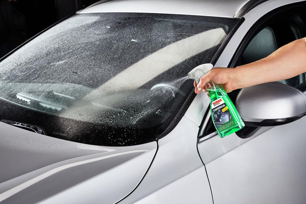SONAX ScheibenKlar (500 ml) Scheibenreiniger zum Entfernen von Insektenverschmutzungen und Straßenschmutz von Fahrzeugscheiben und Scheinwerfern | Art-Nr. 03382410 5