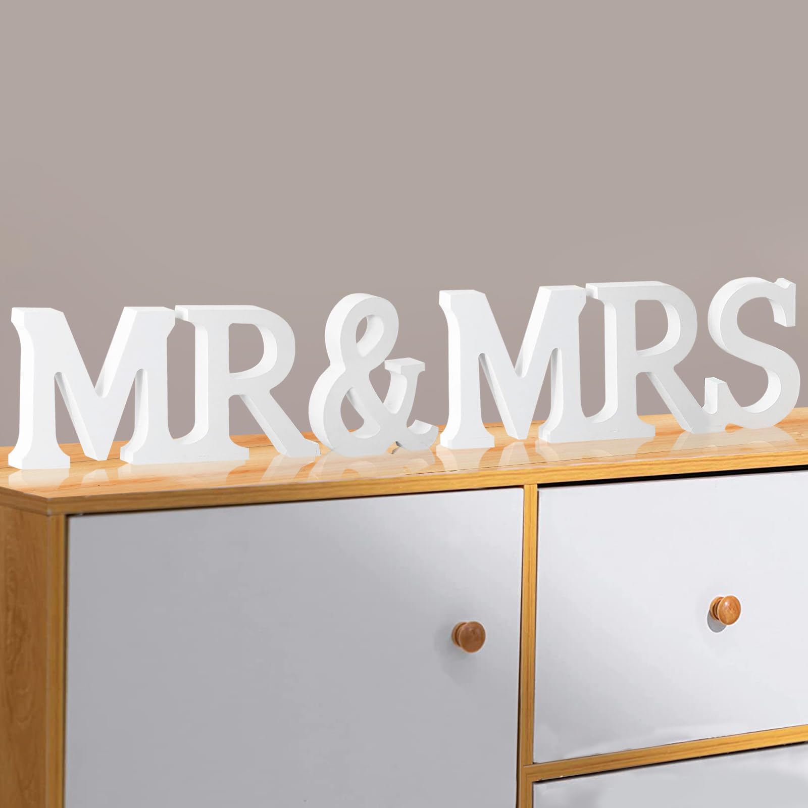 Mr & Mrs Sign Wedding Table Decorations, Vintage Mr & Mrs Letters for Dessert Table Mr and Mrs Stand Sign Wedding Centerpieces Home Decor Couples Gifts (L)