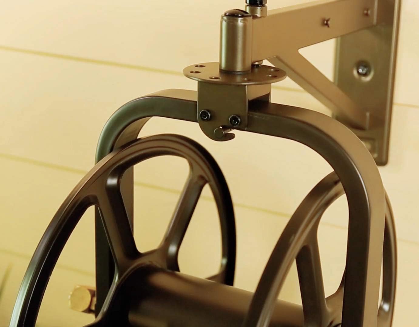 Liberty Garden 712 Single Arm Navigator Multi-Directional Garden Hose Reel, Holds 125-Feet of, 5/8-Inch, Bronze : Garden & Outdoor