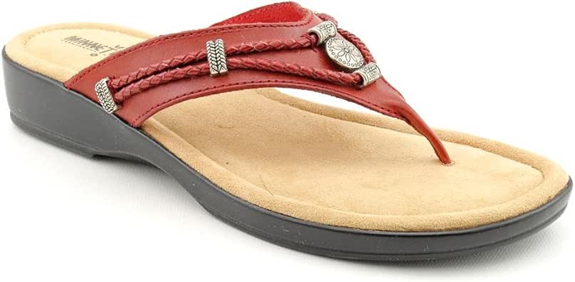 Amazon.com | Minnetonka Silverthorne Thong Women W Open Toe Leather Silver Flip Flop Sandal | Shoes