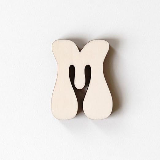 title=ONEOFF TOYS M Stampatello Maiuscolo Seventies bellissima lettera in legno di