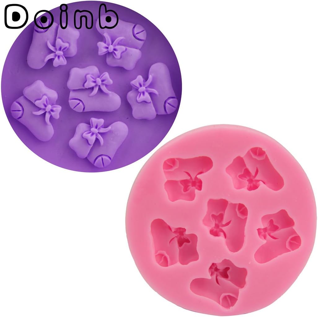 Doinb Cute Christmas Socks FDA Silicone Fondant Molds Outer Size 7.3x7.3x1.1cm GJM-1965