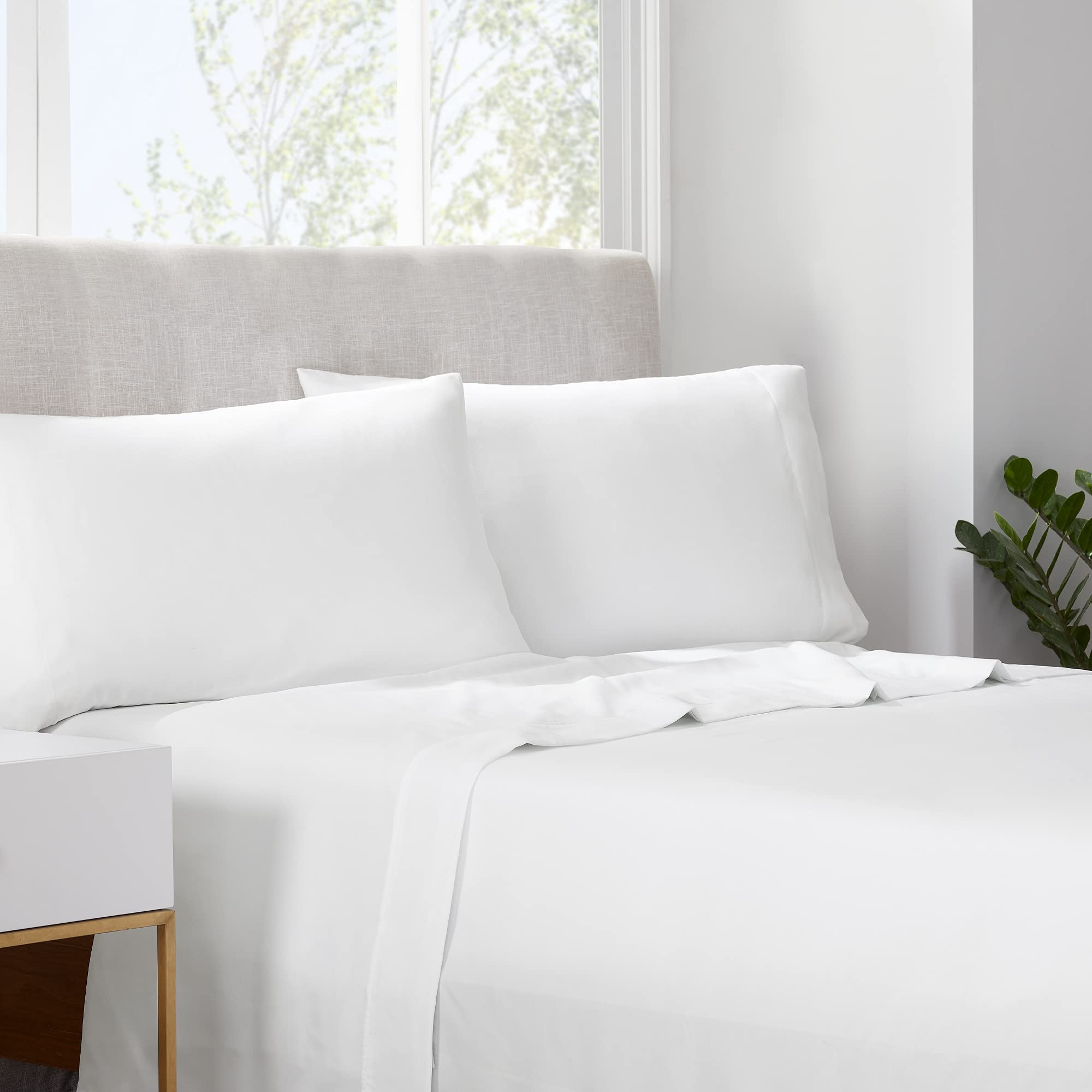 Photo 1 of Serta Simply Clean Super Soft Hypoallergenic Stain Resistant Deep Pocket 4 Pieces Solid Bed Sheet Set, Queen, White