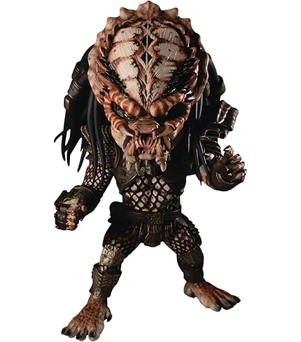 Amazon.com: QMx Predator Shiftsuit Variant Q-Fig Max Elite : Toys