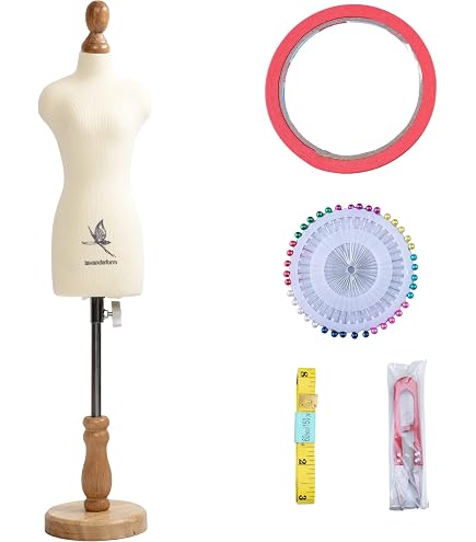 Amazon.com: Displays2go Size 8 Female Mannequin Dress Form with