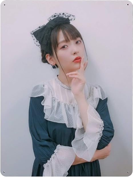 Amazon 現代絵画キャンバス絵画 上坂すみれ ポスター壁アート画像リビングルームベッドルーム現代家の装飾スズ塗装フレーム30 40cm ウォールステッカー オンライン通販