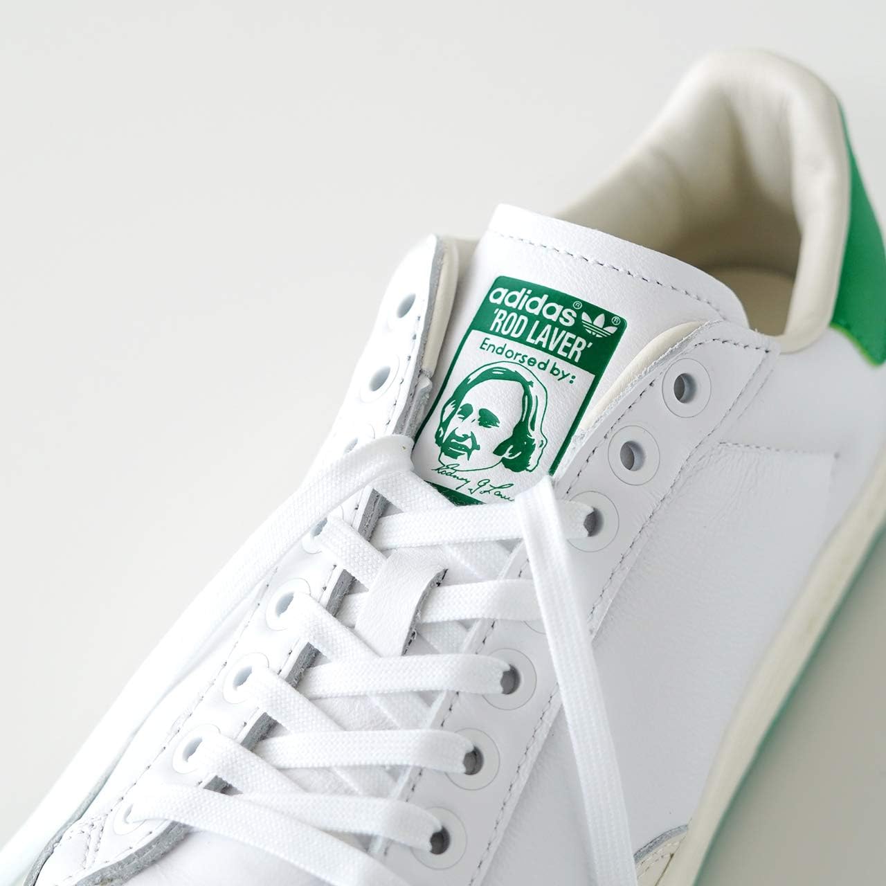 Amazon アディダス オリジナルス Originals ロッドレーバー Rod Laver レースアップ スニーカー 21春夏 Fx5605 Fx5606 22 5cm 29 0cm 国内正規販売店 Adidas アディダス スニーカー Amazon アディダス オリジナルス Originals ロッドレーバー Rod Laver レースアップ スニーカー 21春夏 Fx5605 Fx5606 22 5cm 29 0cm 国内正規販売店 Adidas アディダス スニーカー
