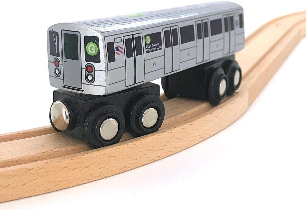 Amazon Com Munipals Mp01 110g Nyc Subway G Train Train Brooklyn Queens Crosstown Local Car Wooden Railway Compatible Toys Games