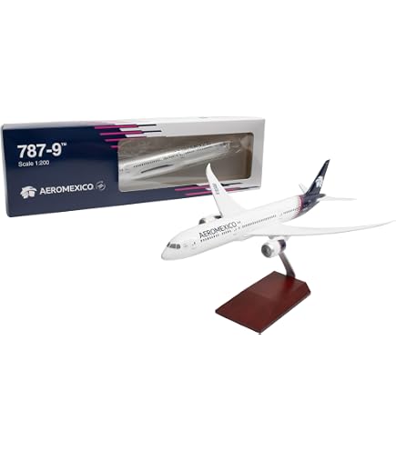 GeminiJets Boeing 787-9 Commercial Aircraft LATAM Airlines White