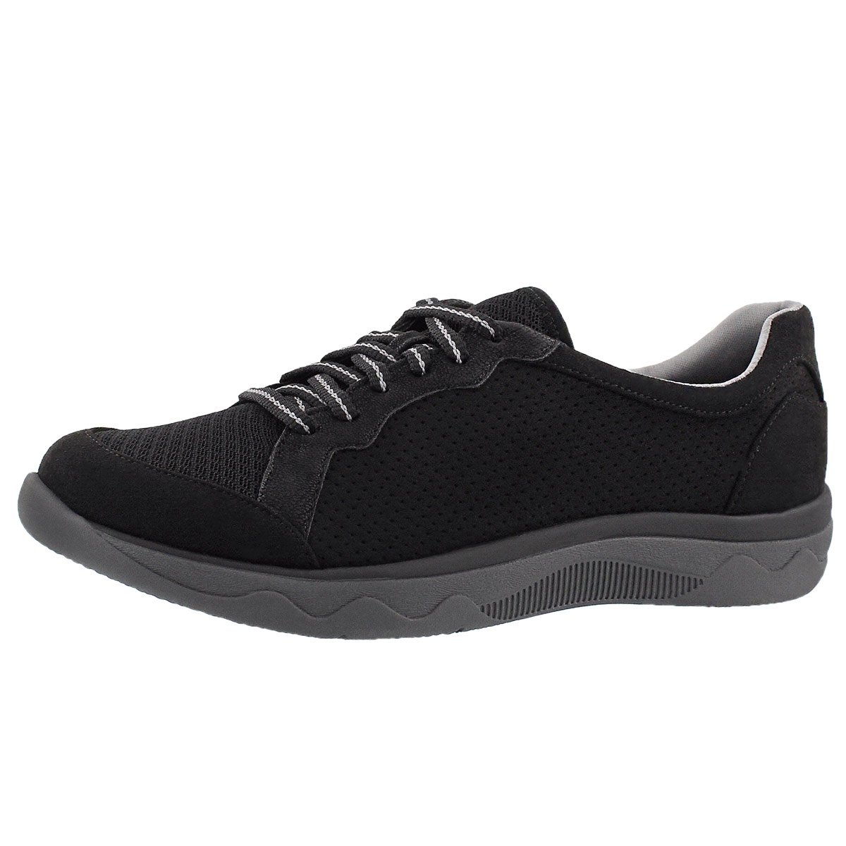 Clarks Women's McKella Nia Sneaker,Black Synthetic Nubuck,US 10 M