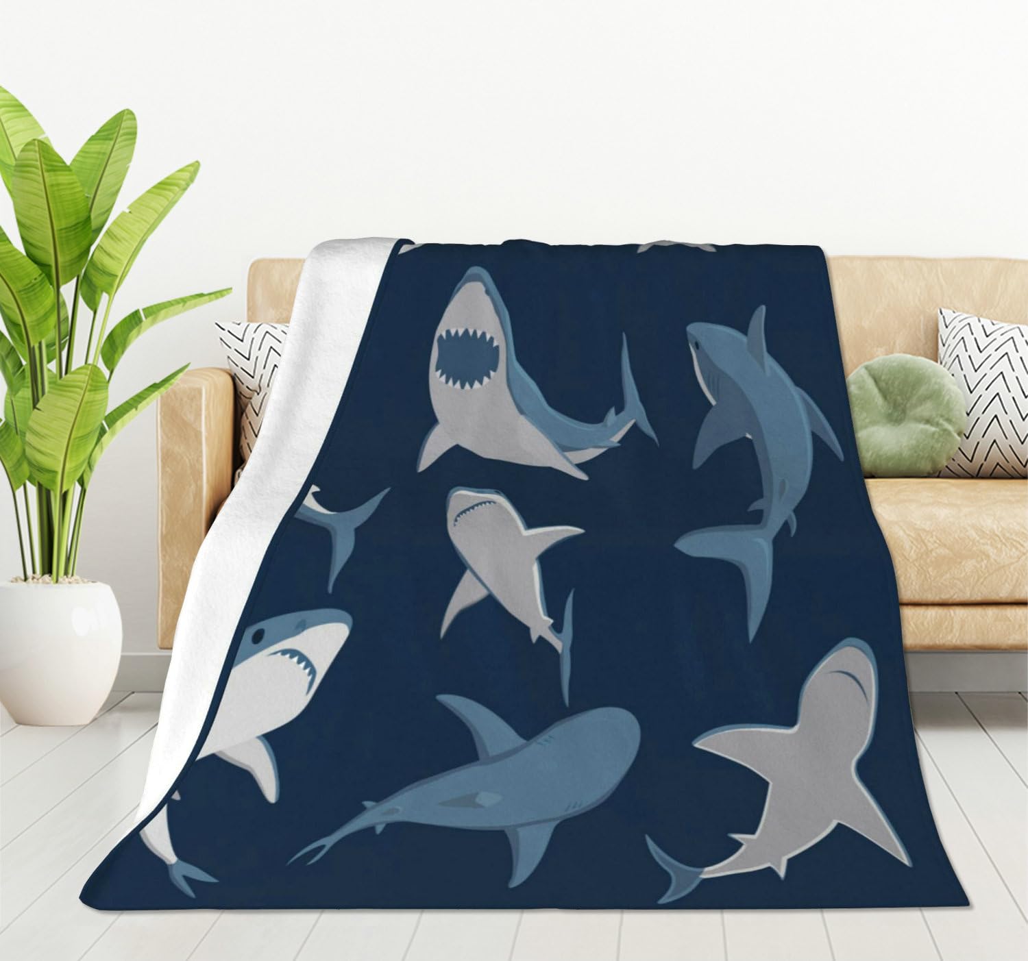 HGOD DESIGNS Blue Cartoon Shark Print Flannel Fleece Bed Blanket Throw Blanket Lightweight Cozy Plush Blanket for Bedroom Living Rooms Sofa Couch 100x130cm