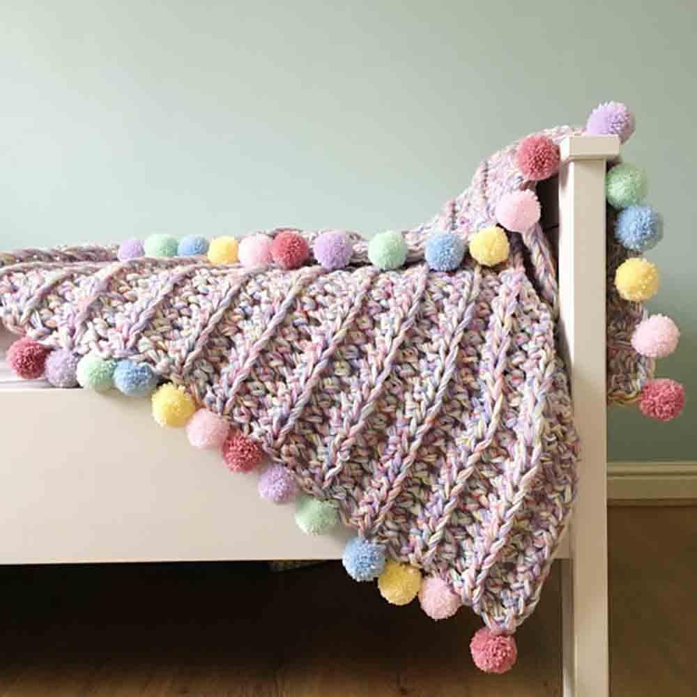 Crochet Blanket and Cushion Pattern, Super Chunky, baby lapghan picnic single double bed
