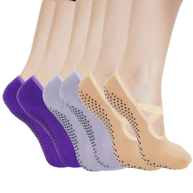 Amazon.com: Calcetines de yoga para mujer, antideslizantes ...