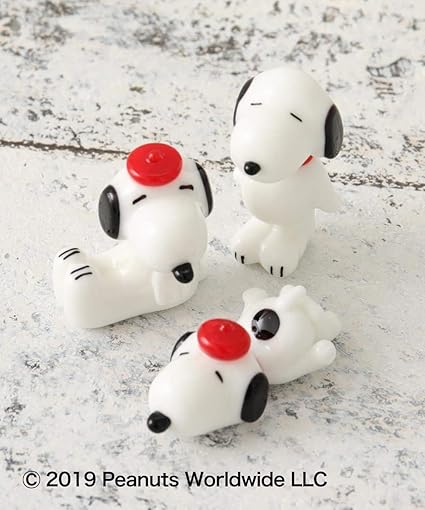 Amazon Co Jp アフタヌーンティー Snoopy スヌーピー Peanut コラボ ガラス製 レスト 箸置き 飾り置き 3種 3個 セット ホビー