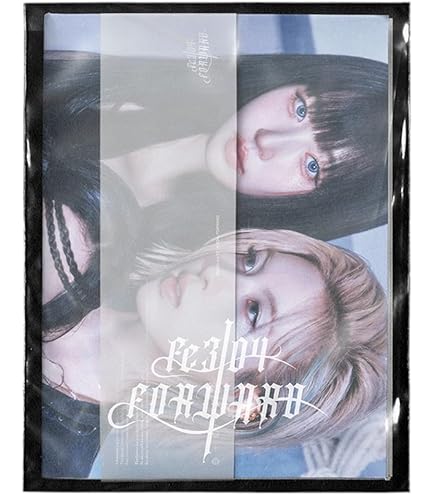 Amazon.com: NMIXX - expérgo [Digipack Ver.] Album (LILY ver
