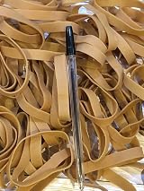 First Steps 25 Large Thick Rubber Bands 80mm x 9mm Heavy Duty RB73x25 view 3