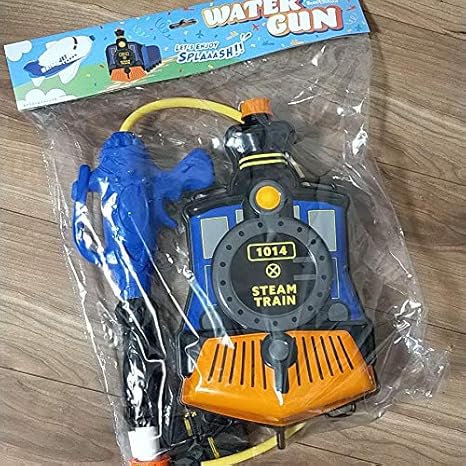 Amazon スリコ 水鉄砲 リュック型 ウォーターガン 機関車 3coins スリーコインズ 水鉄砲 おもちゃ