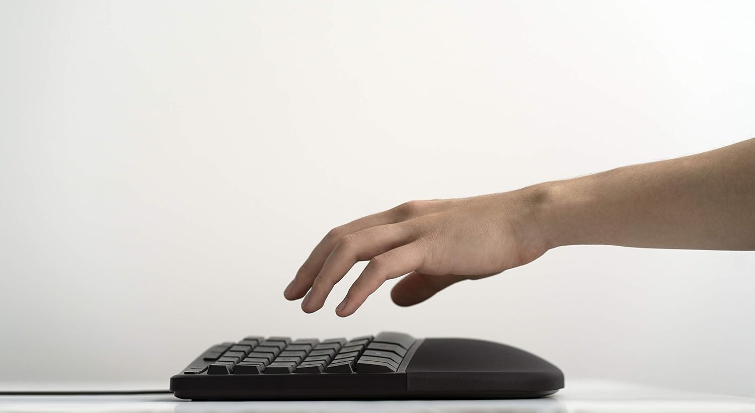 Microsoft Ergonomic Keyboard (LXM-00001): Computers & Accessories