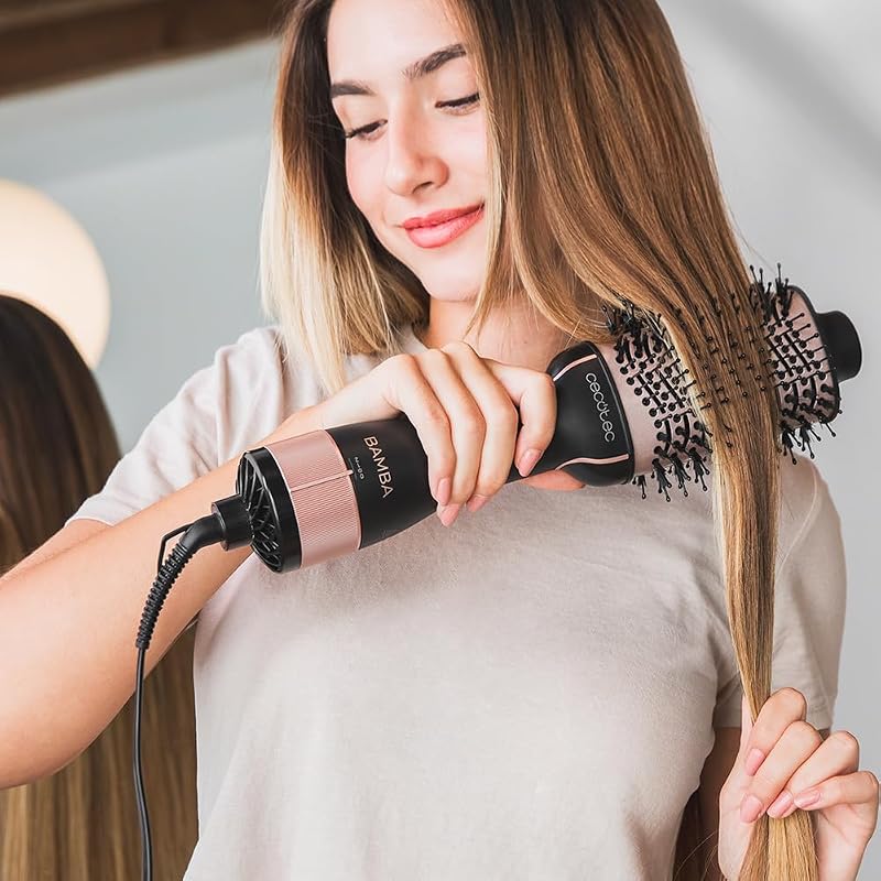 Spazzola Ad Aria Calda e Styler CeramicCare Unique a spazzola con volume unico 1200 W, 2 in 1, rivestimento in ceramica, 2 velocità e 3 temperature, funzione aria fredda
