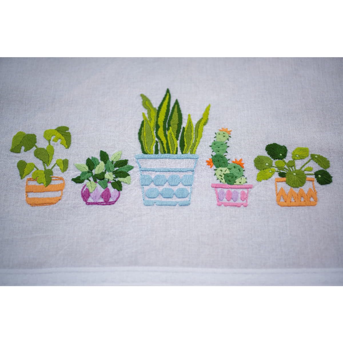 Vervaco Indoor Plant Tablecloth Kit, White, ca. 80 x 80 cm