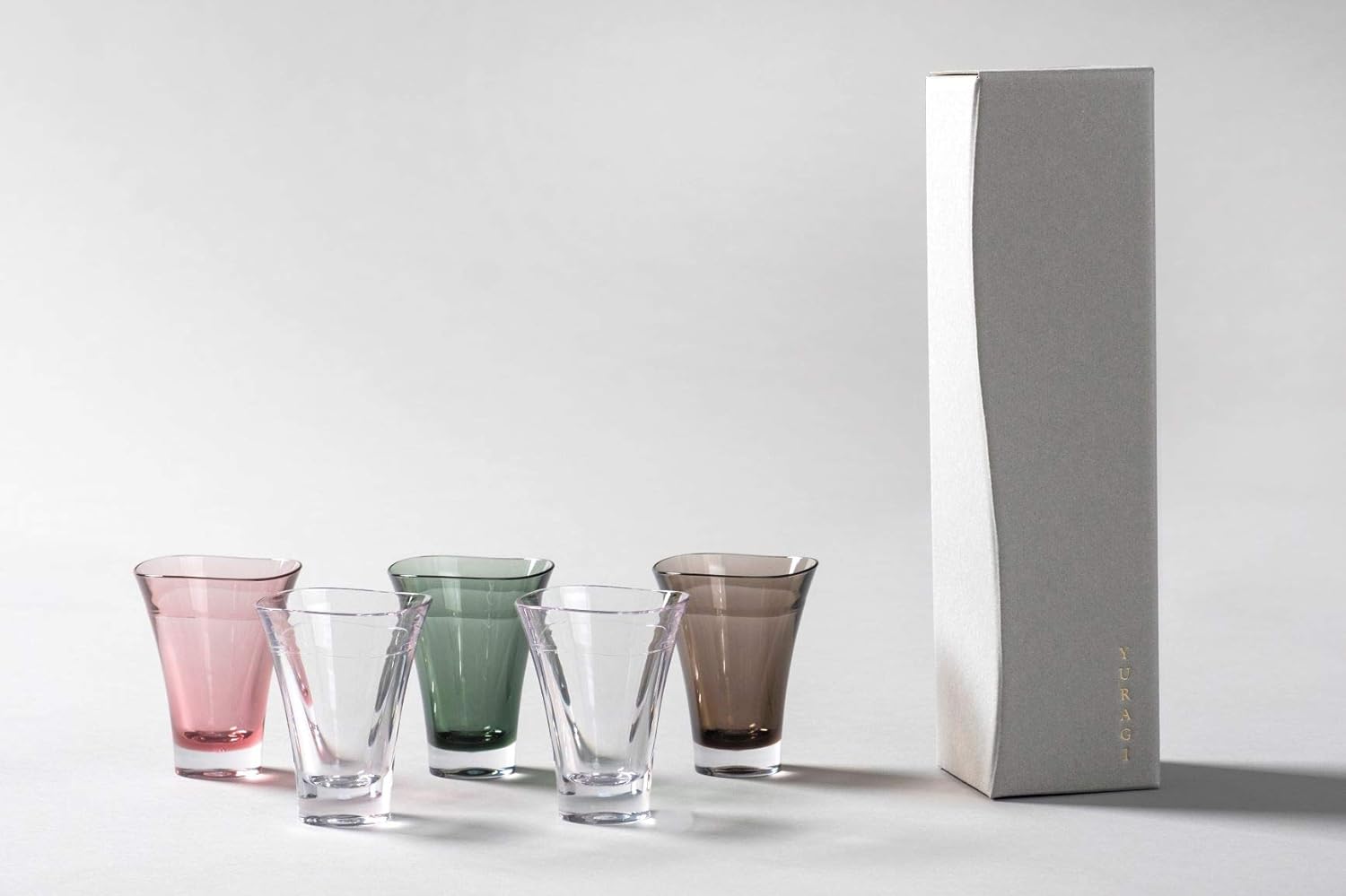 Amazon Co Jp プラキラ Plakira おちょこ 日本酒 グラス ぐい呑 クリア 2個 ピンク グリーン ブラウン 60ml 5個セット 食洗機対応 耐熱100度 生涯割れない保証書付き トライタン素材 日本製 ホーム キッチン Amazon Co Jp プラキラ Plakira おちょこ 日本酒 グラス ぐい呑 クリア 2個 ピンク グリーン ブラウン 60ml 5個セット 食洗機対応 耐熱100度 生涯割れない保証書付き トライタン素材 日本製 ホーム キッチン