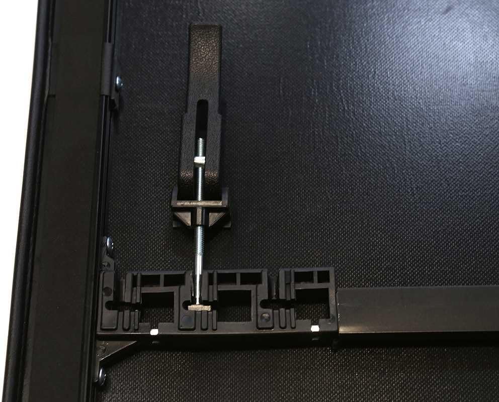 Autoshack Tc403355 Tri Fold Soft Tonneau Cover Tonneau Covers Amazon Canada