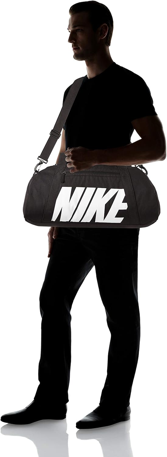 Nike Women's Gym Club: Clothing