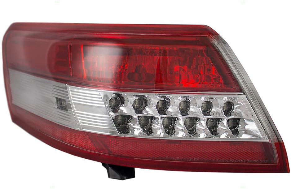 Drivers Taillight Quarter Panel Mounted Tail Lamp Replacement for