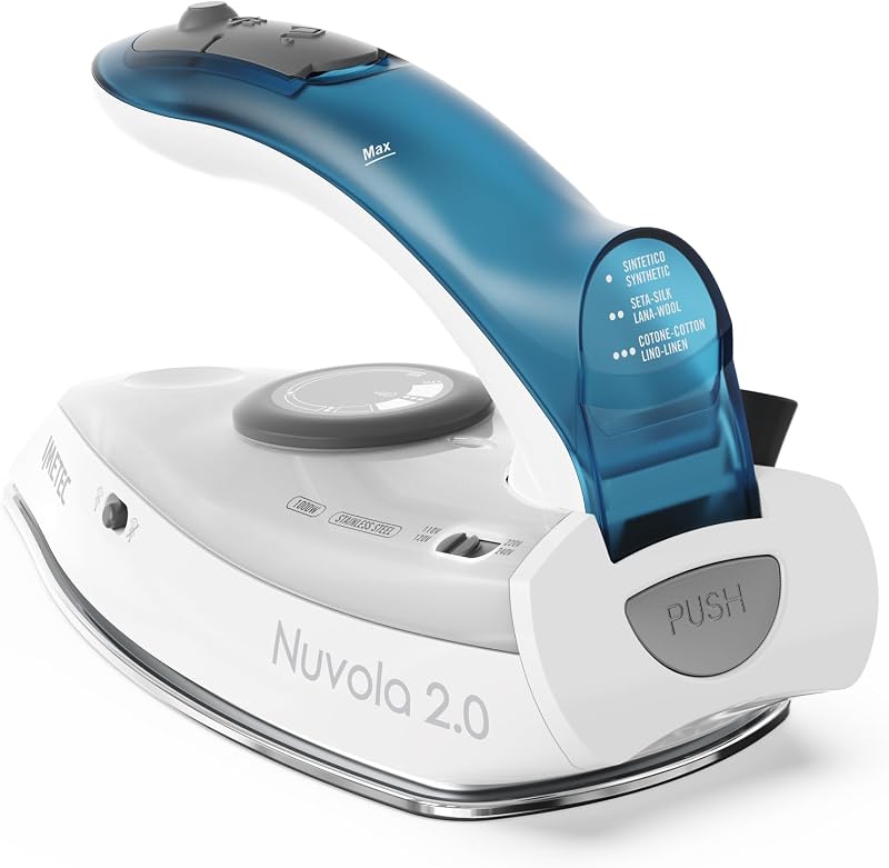 Fer à Repasser Voyage Nuvola 2.0 - Fer Vapeur 1000 Watts - Semelle en Acier Inoxydable - Trousse Voyage Fournie - Poignée Pliante, Compact et Léger - Système Anti-Calcaire - Idéal Pour Voyage
