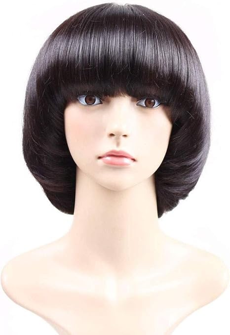 Amazon Co Jp ショートストレートウィッグ ファッションボボ髪 女性キノコ頭 女性ナチュラルふわふわウィッグ セクシー人工毛 コスプレ ハロウィンパーティー ホーム キッチン