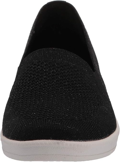 closest skechers to me