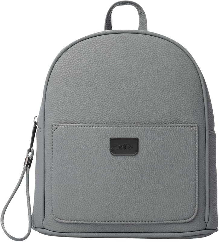 - Mochila Mujer Casual, Modelo Smooth, Capacidad 4 L, Compartimento Principal, Bolsillo Delantero, Bolsillo Interno Plano, Portallaves, Correas Ajustables, Color Monument Gris