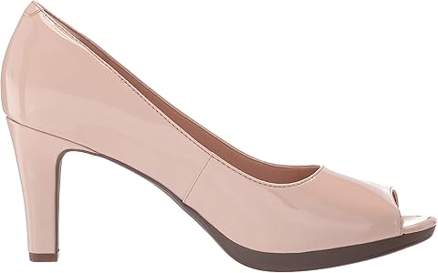clarks adriel phyliss pump