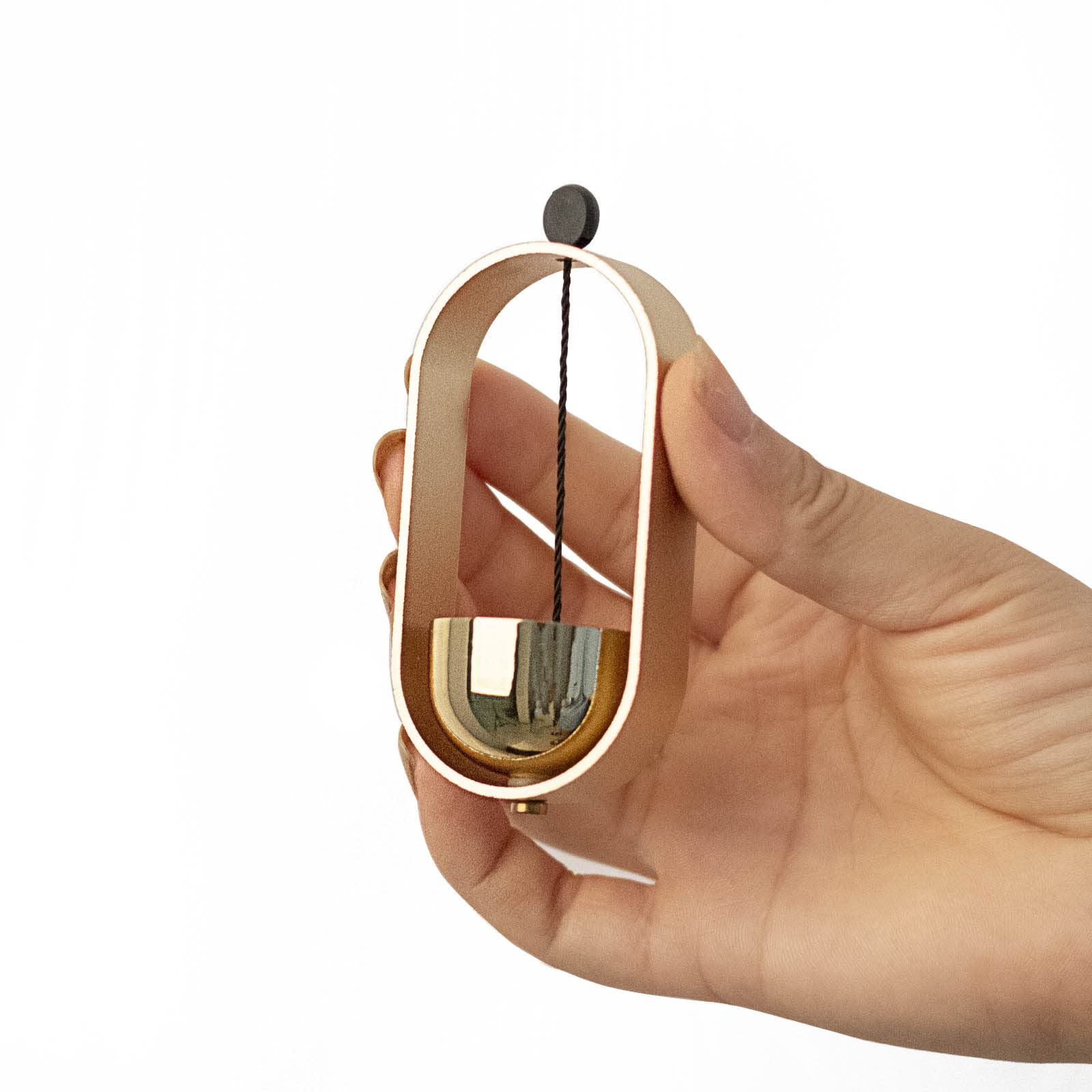 ドアベル 玄関 ドア 用 鈴【透き通った綺麗な音です】玄関ベル 真鍮 アルミ製アルマイト仕上本体 風鈴 ホーム 店舗用 喫茶店 バー 飲食店 冷蔵庫ドア商品画像